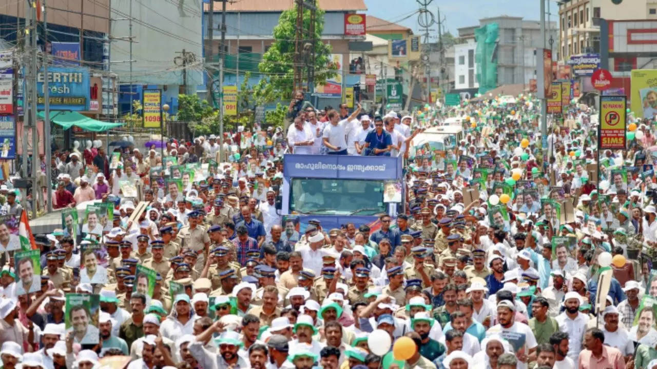 Rahul Gandhi roadshow in Wayanad