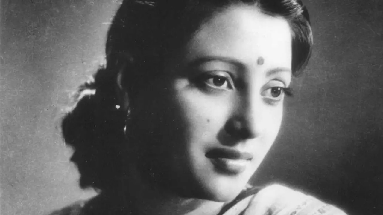 Remembering Suchitra Sen: When Legendary Actress' Last Hindi Film Was BANNED During Emergency For THIS Reason