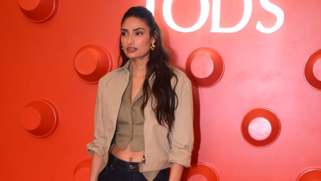 Decoding Athiya Shetty's latest look