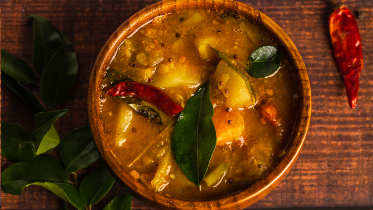 Pair your sambar with these eight simple dishes. Pic Credit: iStock