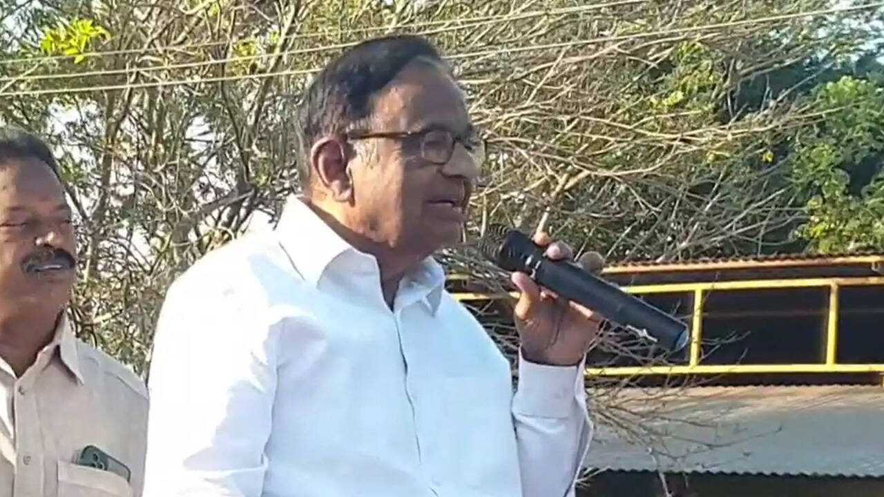  அரசியல் கட்சிகளை ஒழித்துவிட வேண்டும் என்பதே பாஜகவின் நோக்கம்.. முன்னாள் மத்திய அமைச்சர் ப.சிதம்பரம் பேச்சு 