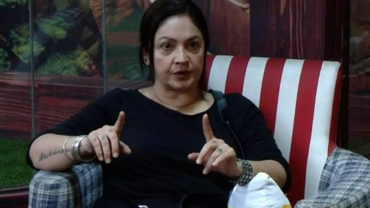 BB OTT 2's Pooja Bhatt Calls Out Her Stalker, Claims Harassment