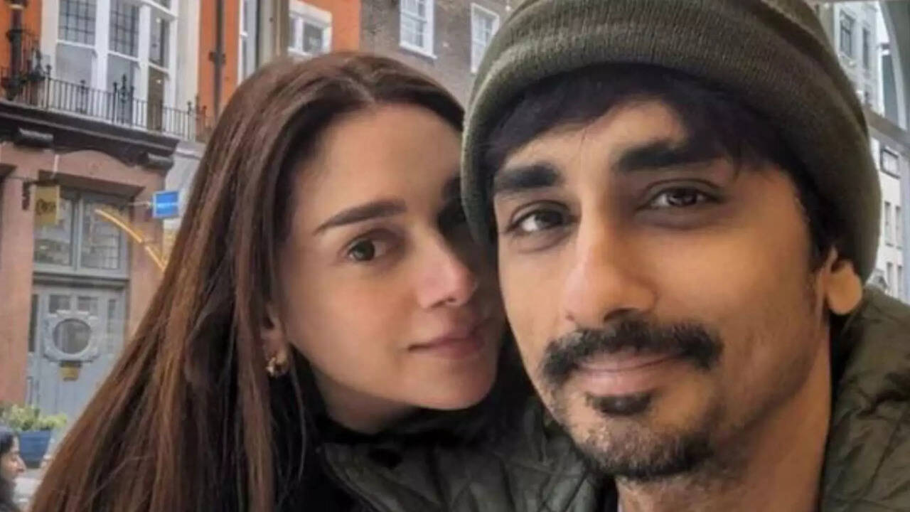  சித்தார்த்தின் முன்னாள் மனைவியை பார்த்திருக்கீங்களா? ஹீரோயின் போல இருக்காங்களே.. வைரலாகும் புகைப்படம்! 