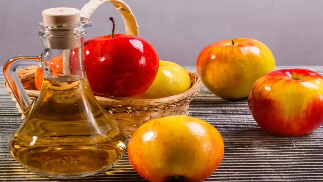 Apple Cider Vinegar In Navratri Fast नवरात्रीच्या काळात ॲपल सायडर
