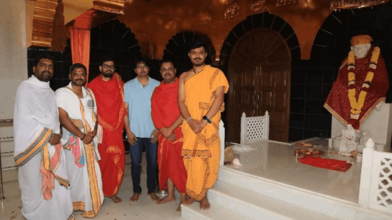 Vijay Seen At The Sai Baba Temple He Built For His Mother