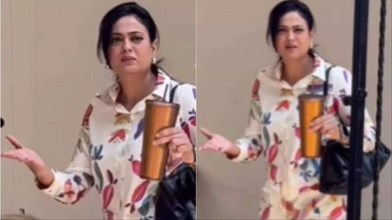 Shweta Tiwari Gets Miffed With Paps: 'Kahan Se Aaye Tum Log' - Watch