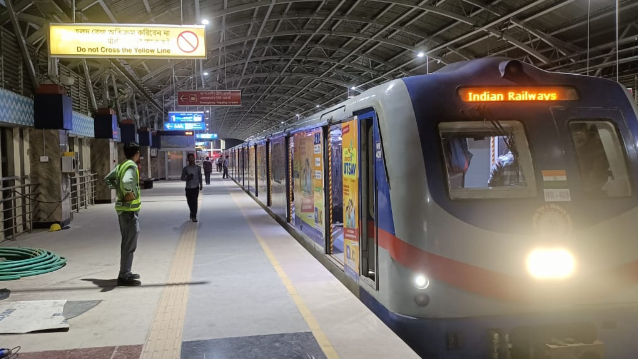 kolkata metro (x)