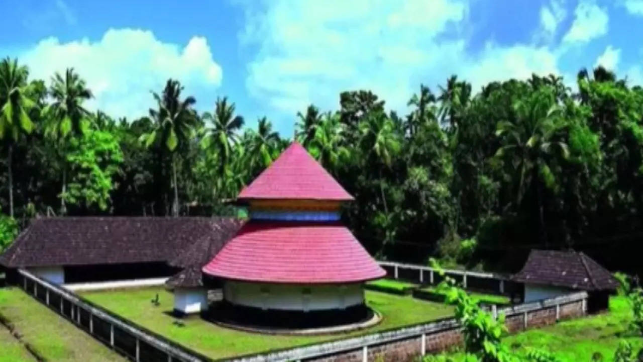 Muthuvallur Sree Durga Bhagavathy Temple