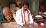 Padma Shri Awardee Campaigns In Unique Style for Tiruchirappalli Lok Sabha Seat  WATCH