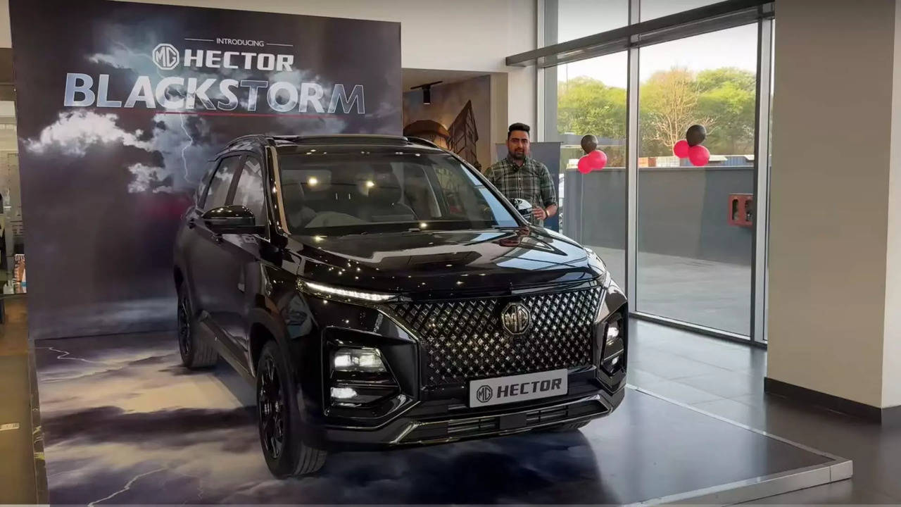 MG Hector Blackstorm In Showroom Times Drive