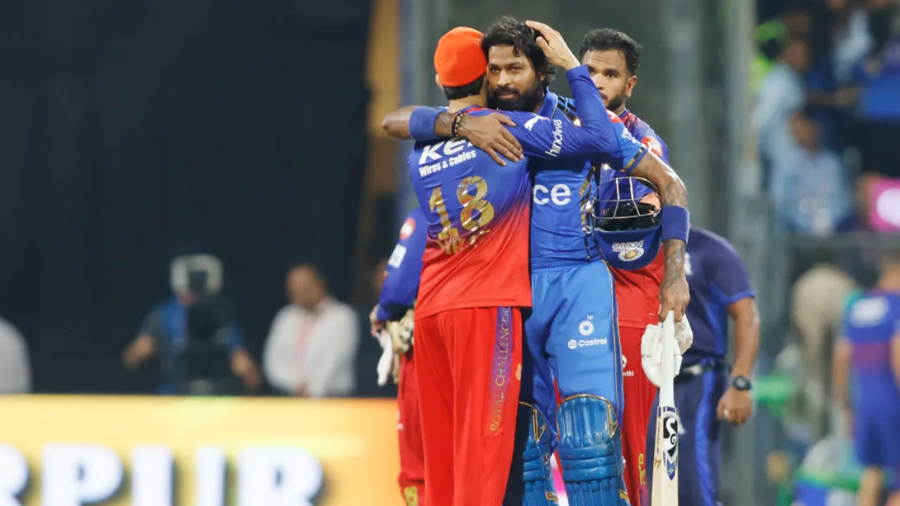 Virat Kohli Hardik Pandya hug IPL 2024 BCCI