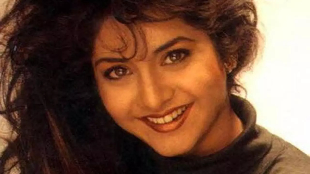 Remembering Divya Bharti Who Died 31 Years Ago