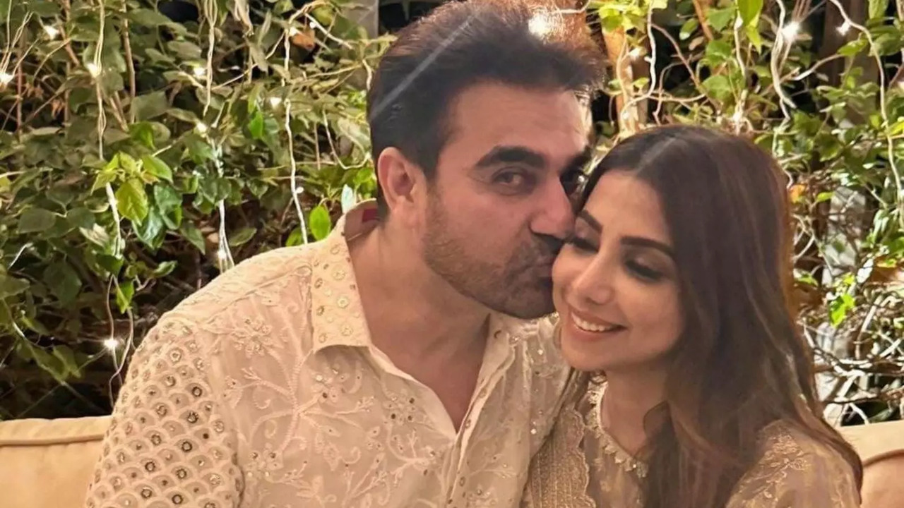 Arbaaz Khan Cutely Plants Kiss On Wife Sshura Khan's Cheek In New Pic From Eid Celebrations
