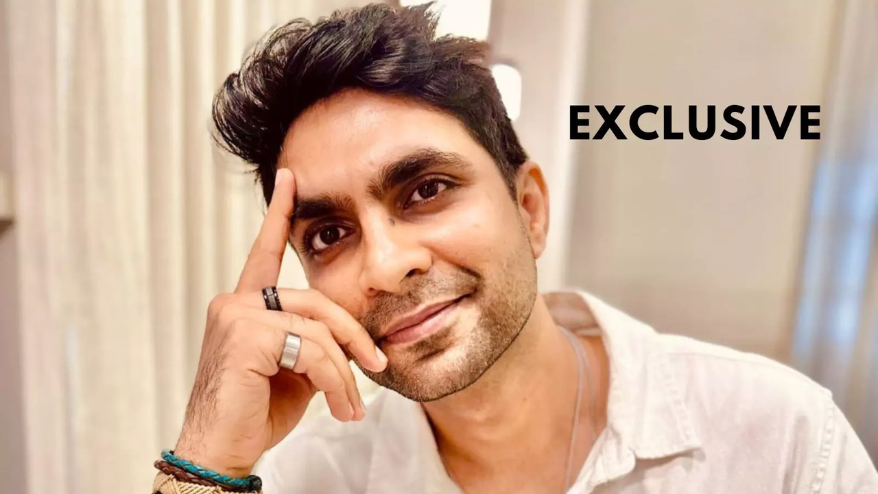 Family Aaj Kal Star Prakhar Singh Spills Beans About Playing Cab Driver In Series, Wishes To Go On Date With Tabu | EXCLUSIVE