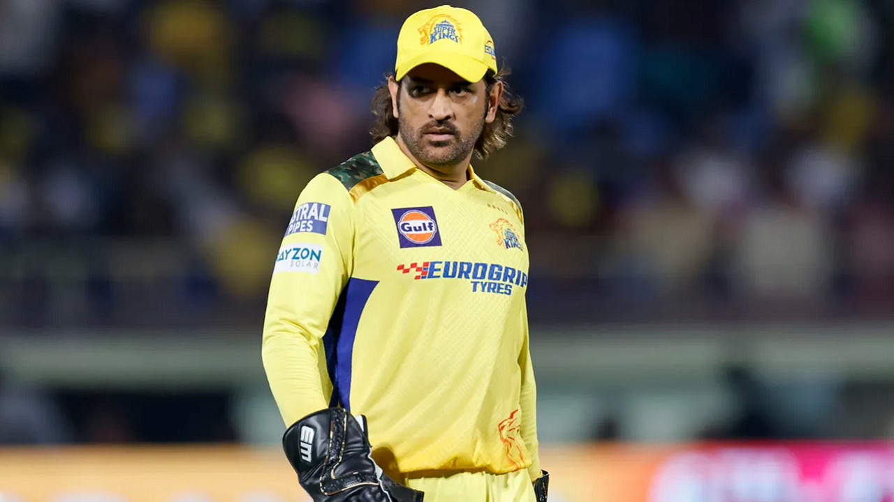 MS Dhoni needs four runs to complete 5000 runs in T20s for CSK