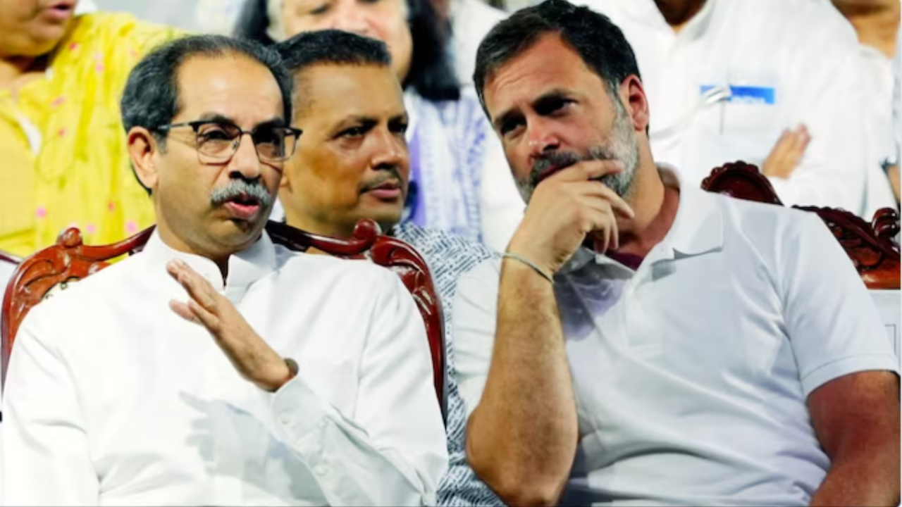 Uddhav Thackeray with Rahul Gandhi
