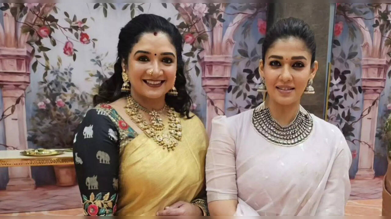  ​இயக்குனர் ஷங்கர் மகள் திருமணத்தில் நயன்தாராவுக்கே டஃப் கொடுத்த அனிதா விஜயகுமார் ஃபோட்டோஸ்! 