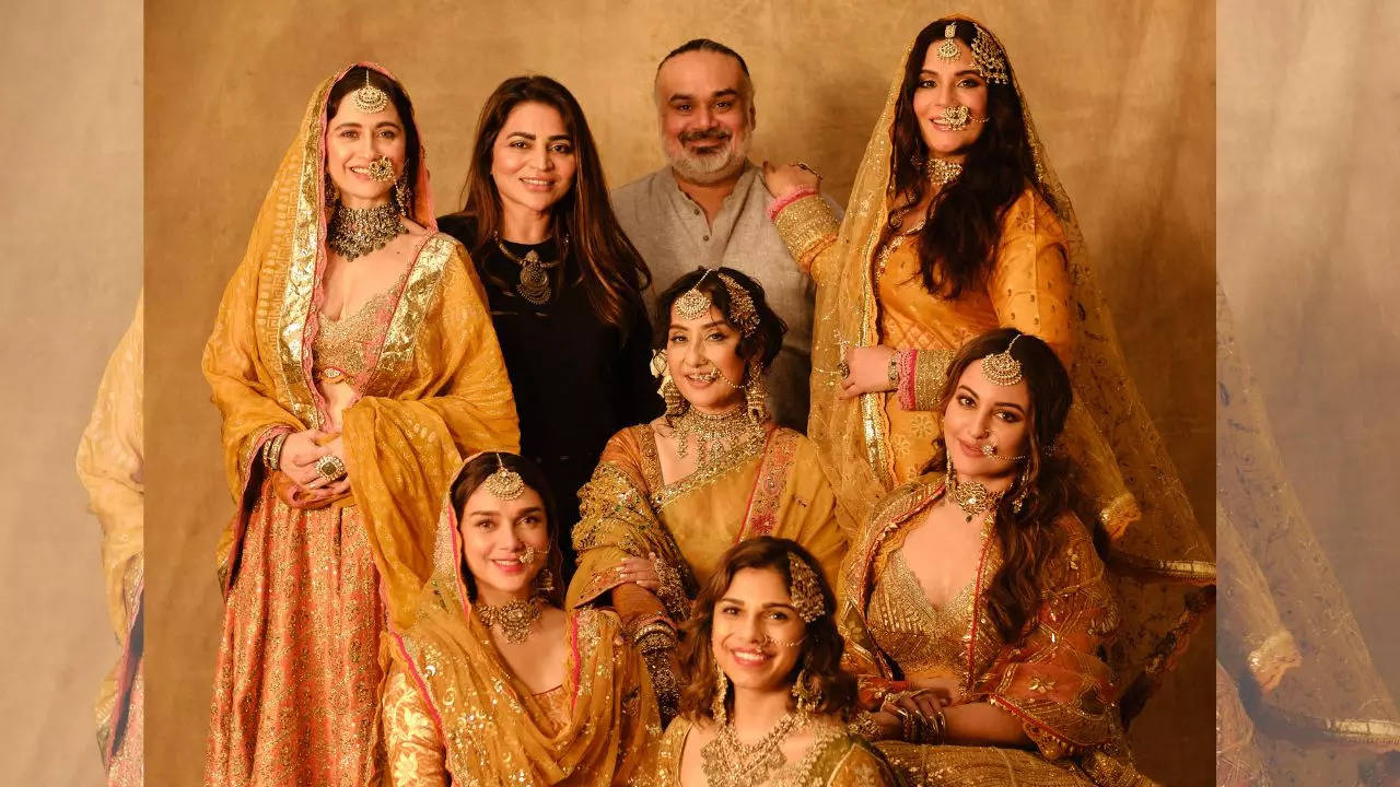 Designers Rimple and Harpreet with the cast of Heermandi