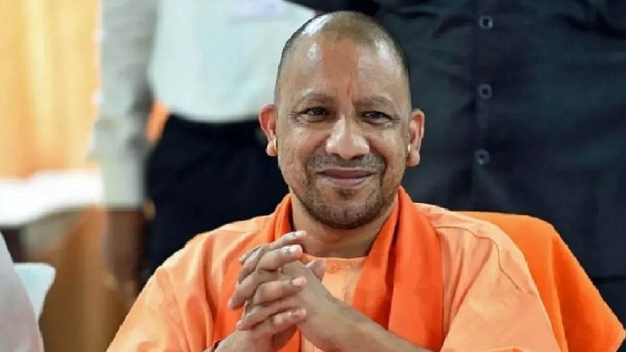 CM Yogi Congratulates Candidates who Cleared UPSC Civil Service Exams