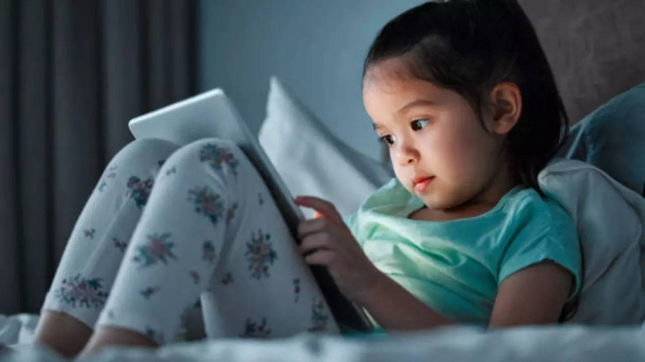 Children Using Screens Before Bed At Higher Risk Of Obesity: Study