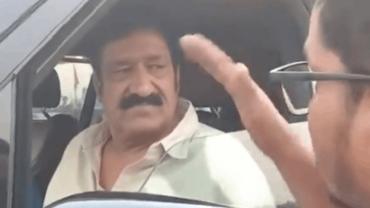 Actor Raghu Babu Seen In His Car