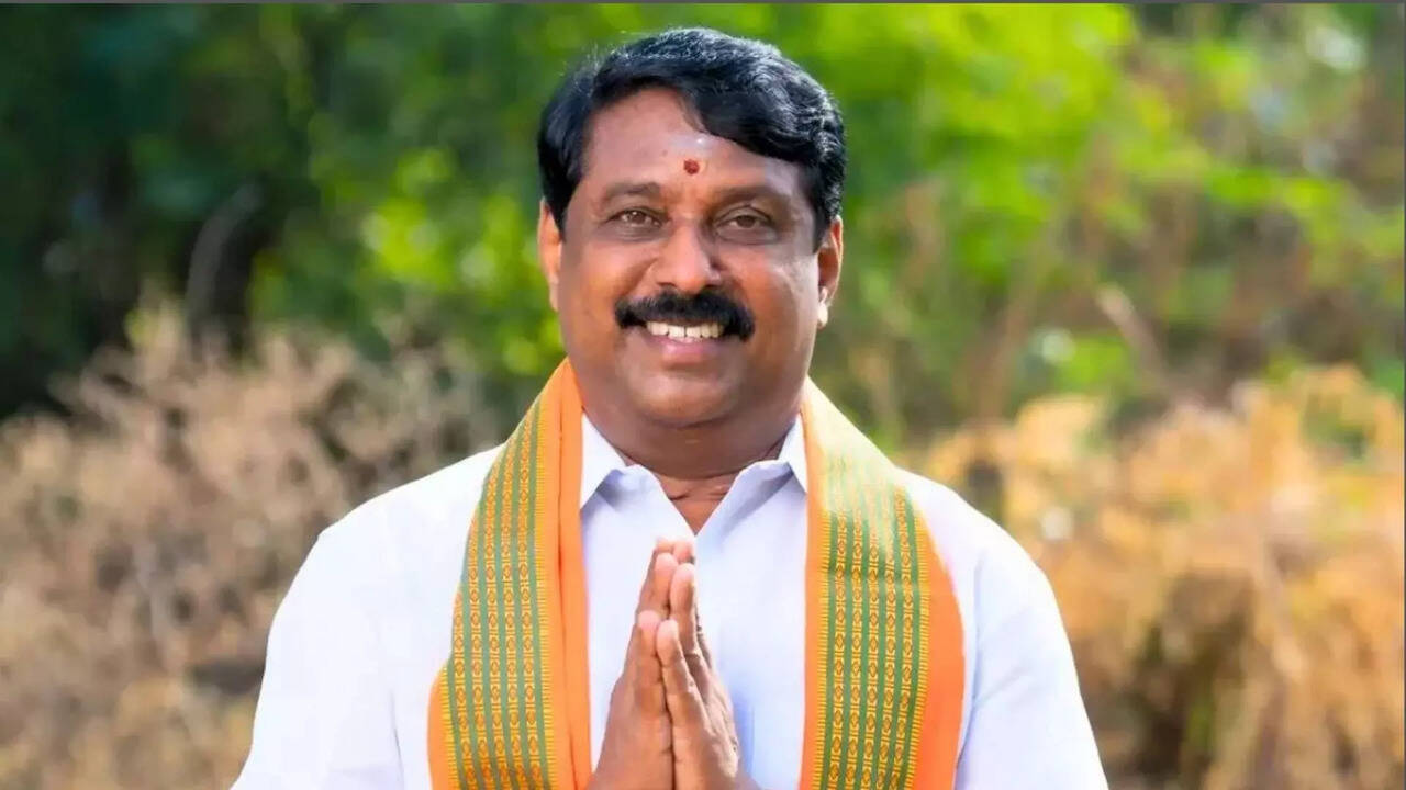  நயினார் நாகேந்திரன் : தேர்தல் ஆணையத்துக்கு உயர்நீதிமன்றம் உத்தரவு..! 