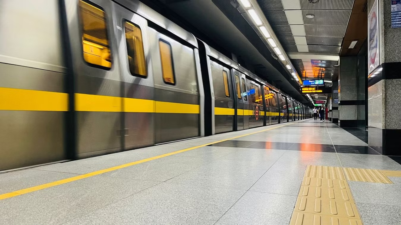 delhi metro yellow line