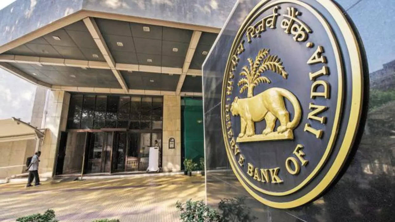 Reserve Bank Imposes Over Rs 60 Lakh Penalty on Five Co-operative Banks