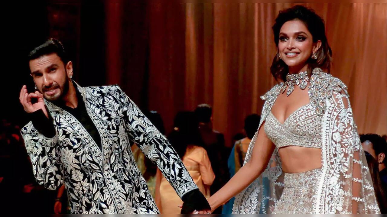  வாடகை தாய் மூலம் குழந்தை? தீபிகா நீங்களும் இப்படியா என கேட்கும் நெட்டிசன்கள்! 