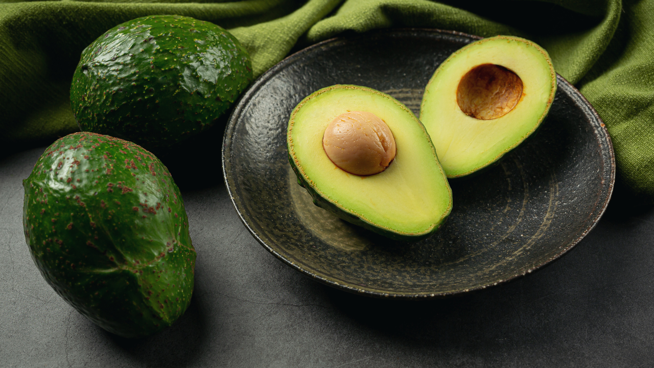 Are There Benefits or Risks Behind Eating Avocado Pits?