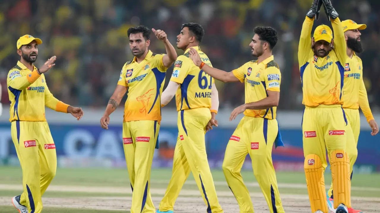 Star CSK Fast Bowler To Miss More Matches In IPL 2024? Stephen Fleming Provides MAJOR Injury Update