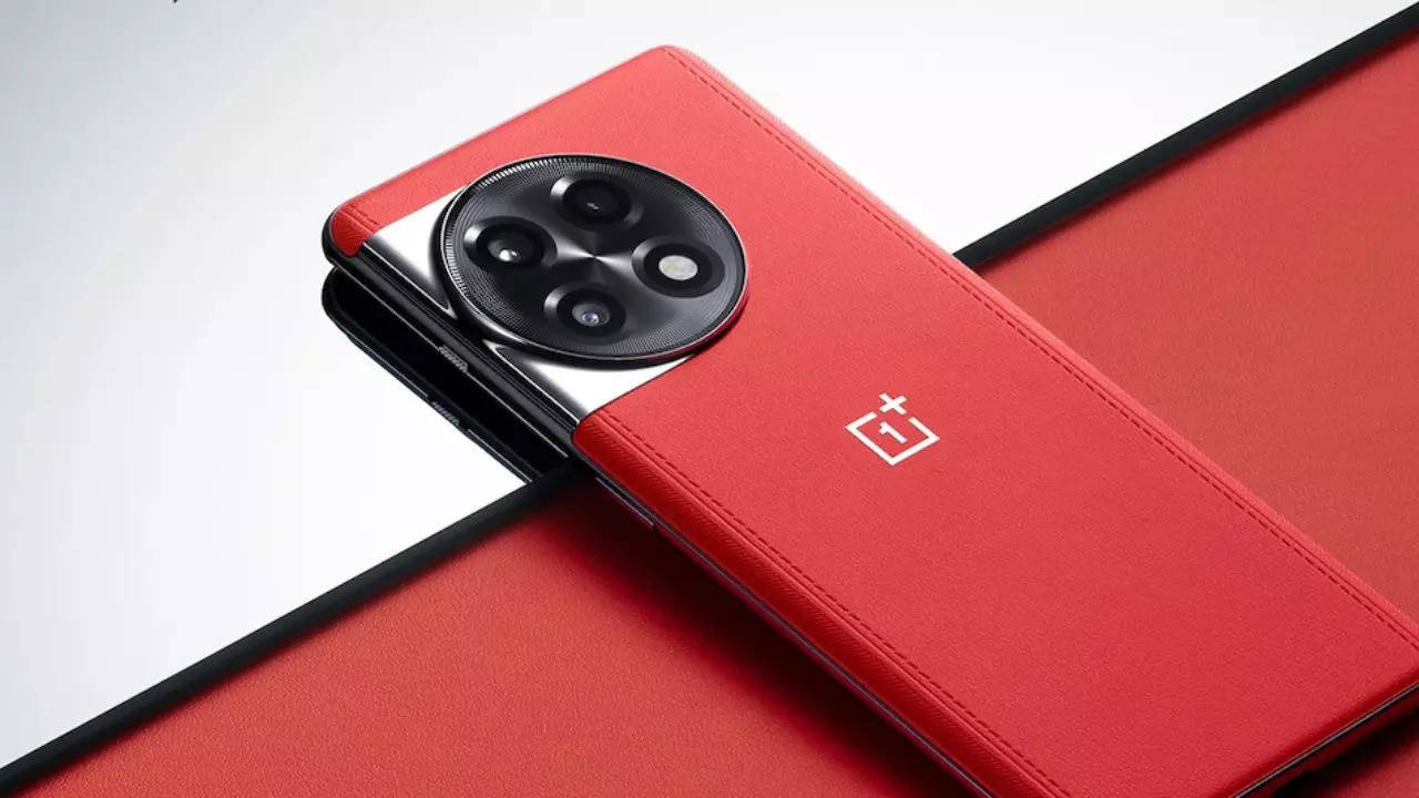 OnePlus 11R 5G Solar Red Variant