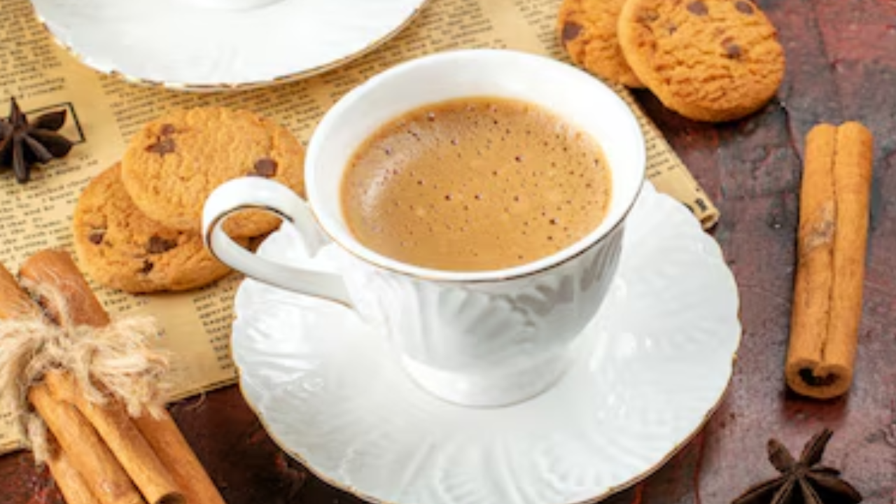 Cakes To Curd - 8 foods That's A Strict 'NO'  To Have With Chai