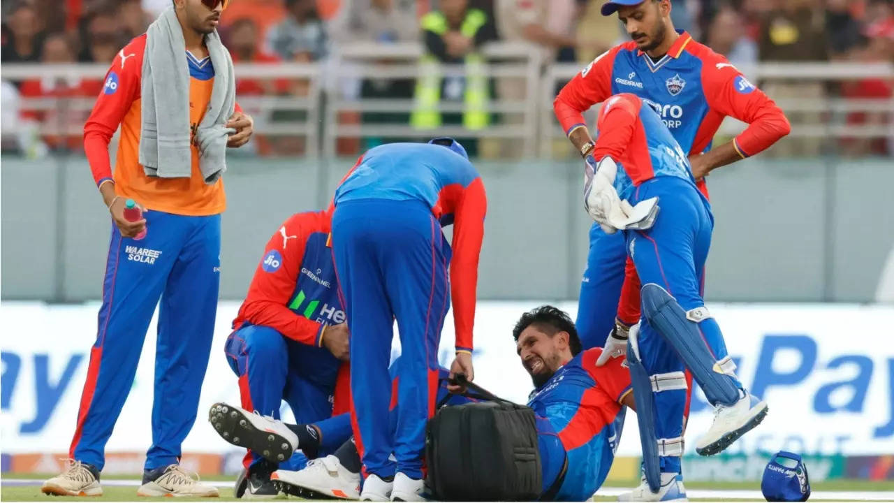 Big Blow To Delhi Capitals! Star Fast Bowler Suffers Injury Minutes Before Match Vs Sunrisers Hyderabad