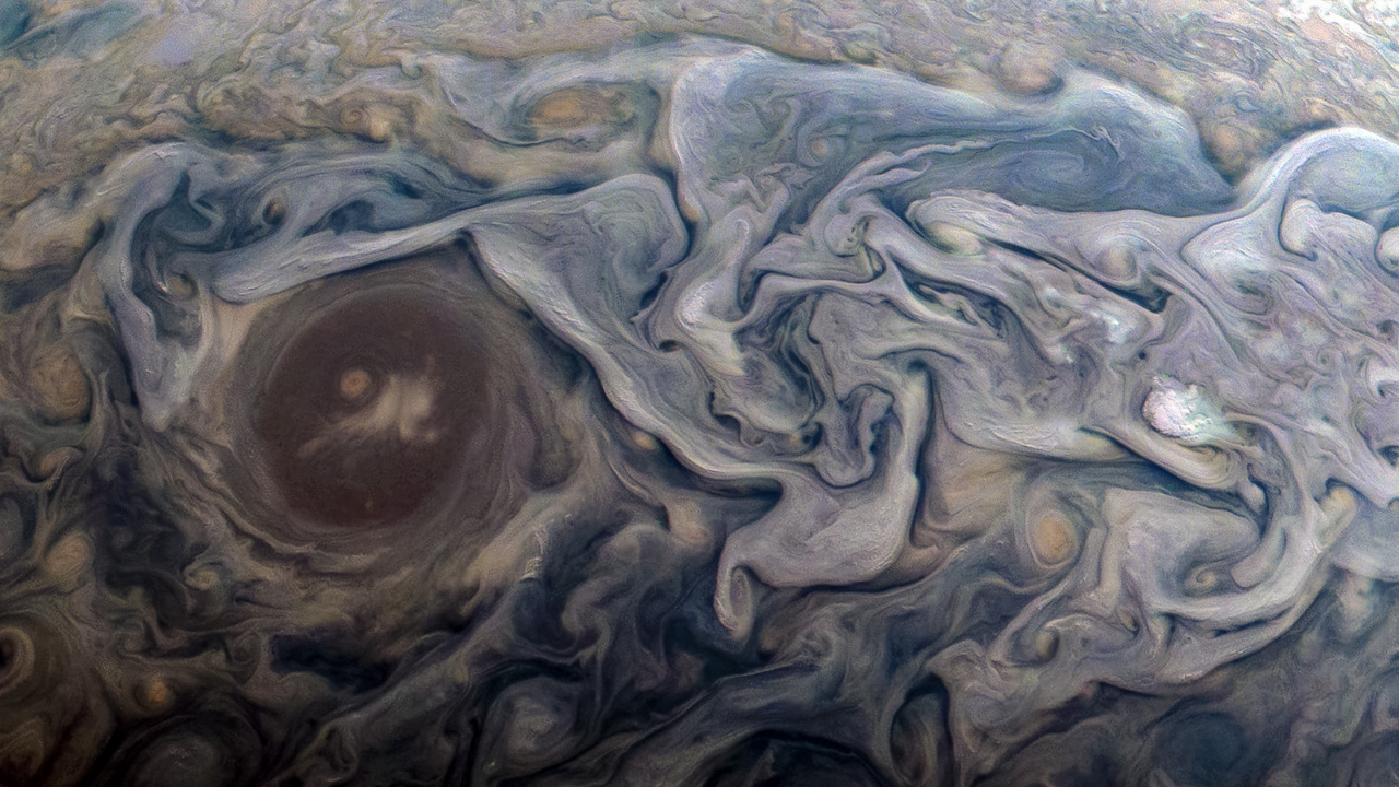 Nasa Juno Mission: NASA's Juno Mission Captures Stunning Images Of ...