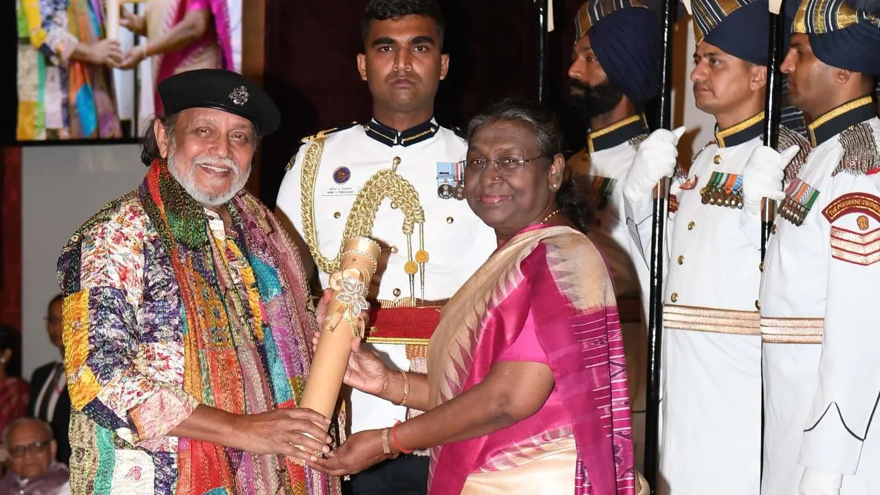 Mithun Chakraborty Honoured With Padma Bhushan At Rashtrapati Bhavan By President Droupadi Murmu