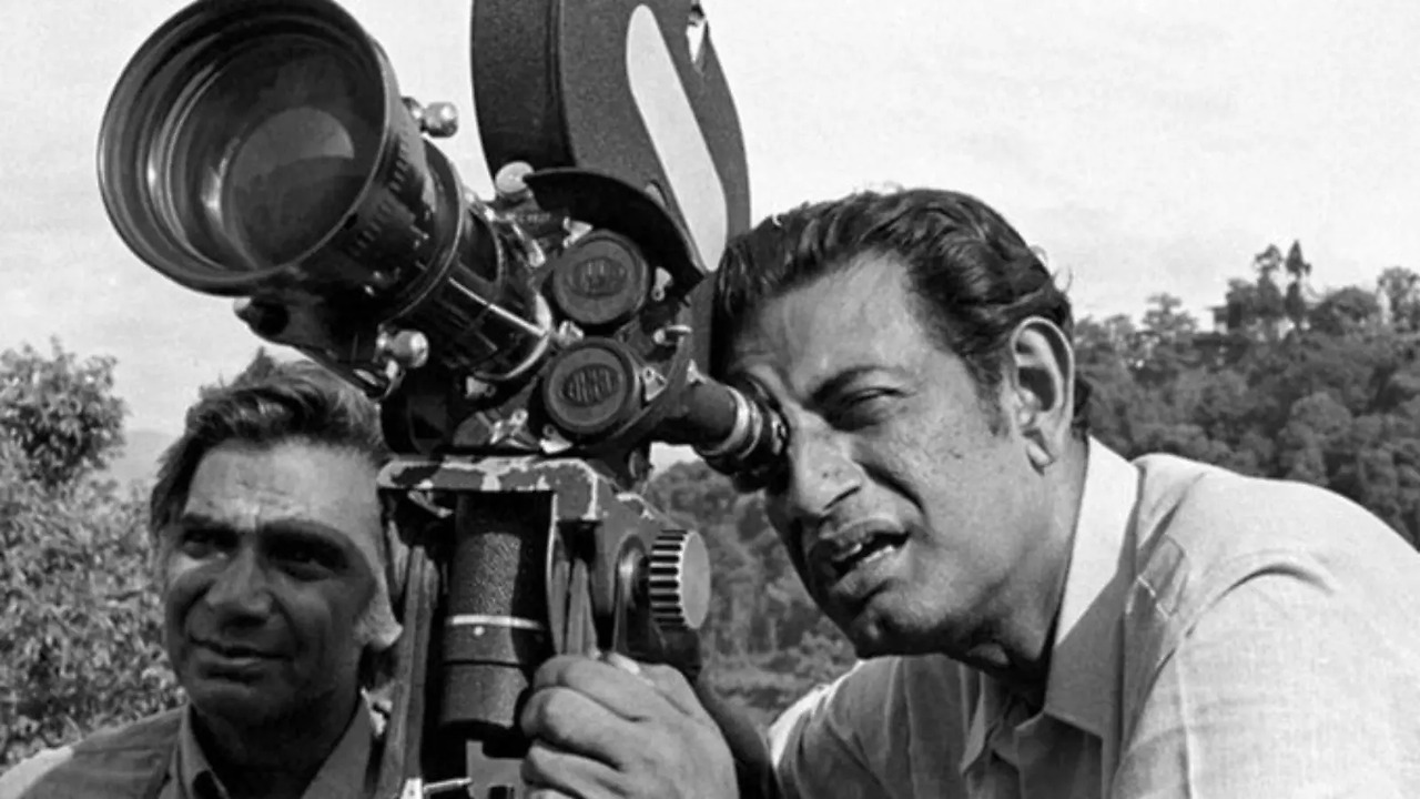 Throwback: Sandip Ray Remembers Father Satyajit Ray On 32nd Death ...