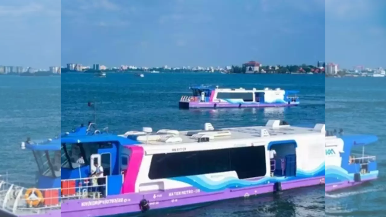 Kochi water metro (Credits: Twitter/@CMOKerala)