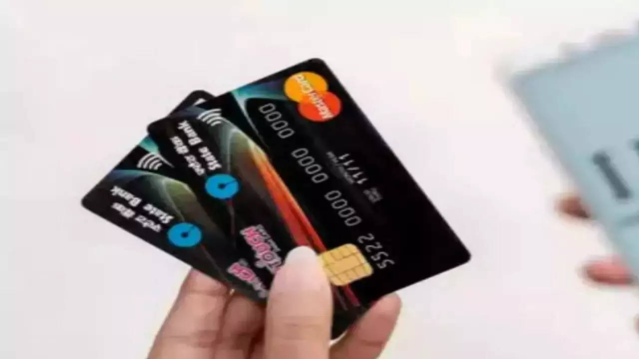 Credit Card, Credit Card Spendings, HDFC, SBI, AXIS, Bank Of Borada, Kotak Mahindra