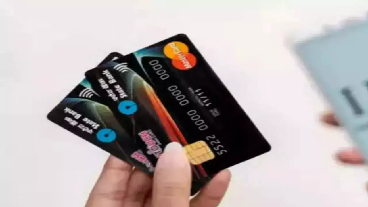 Credit Card, Credit Card Spendings, HDFC, SBI, AXIS, Bank Of Borada, Kotak Mahindra