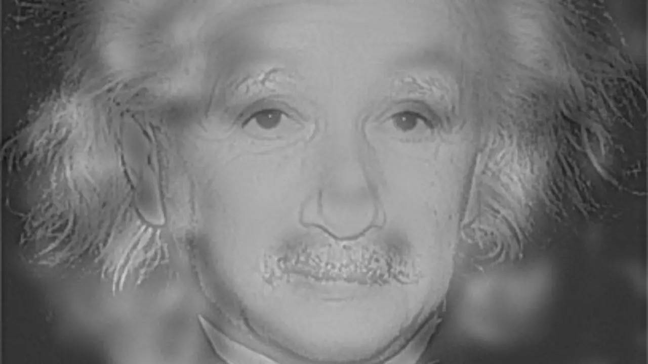 This optical illusion superimposes an image of Marilyn Monroe onto Albert Einstein. | Courtesy: MIT