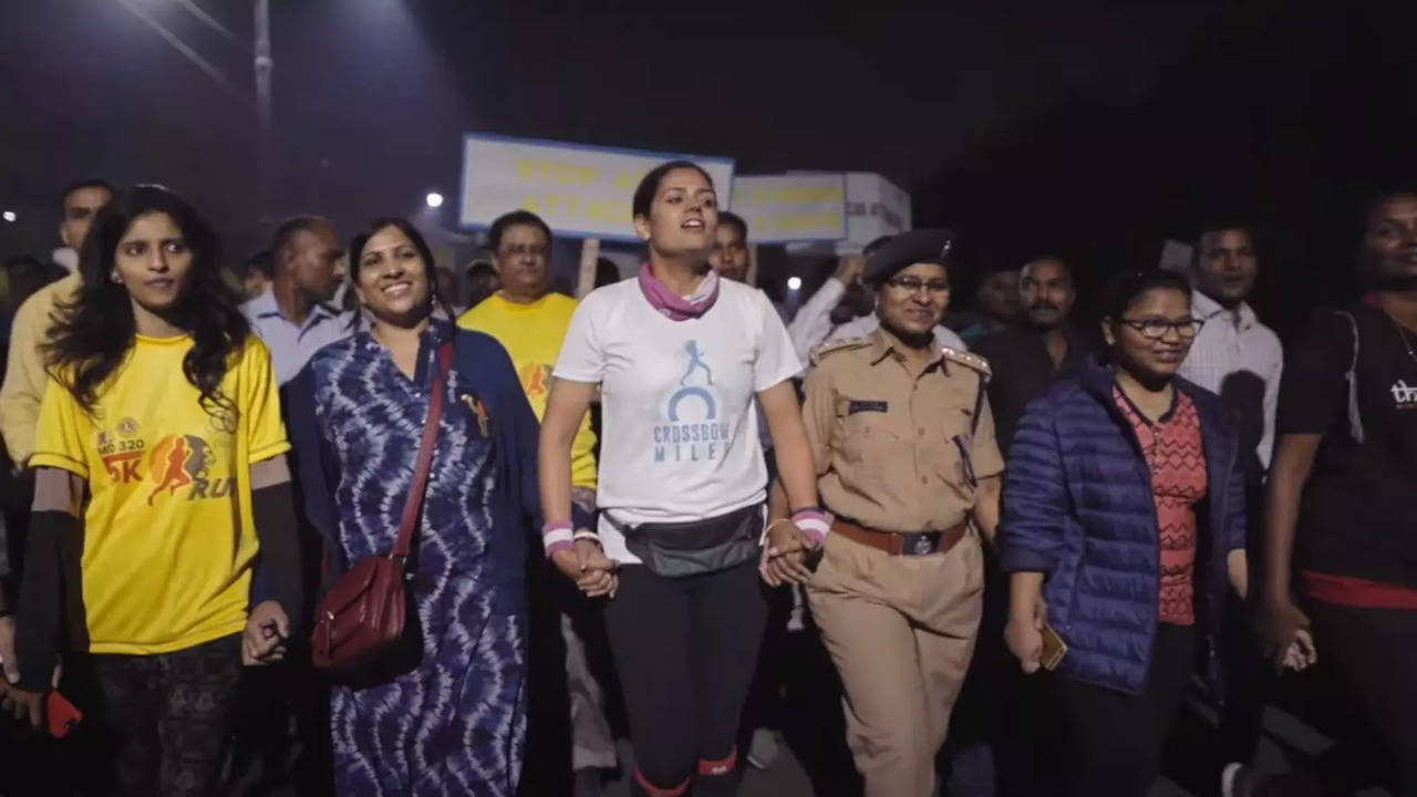 Priyanka Chopra Backs Doc Women Of My Billion On One Woman's Journey From Kanyakumari To Kashmir. Watch