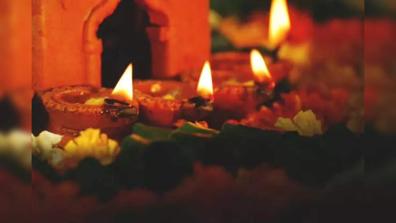 Rules of lighting lamps for puja