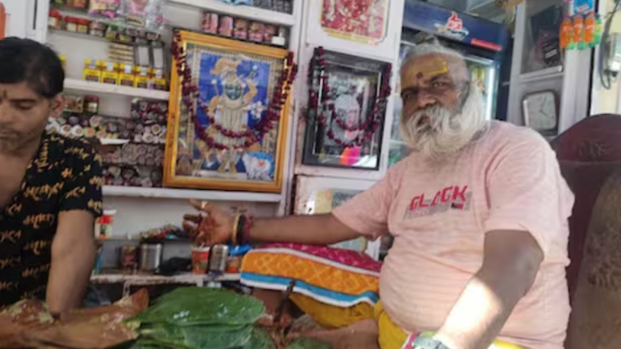 Meet Phoolchand, Paan Seller Who Wears Gold Worth Rs 2 Crore | Times Now