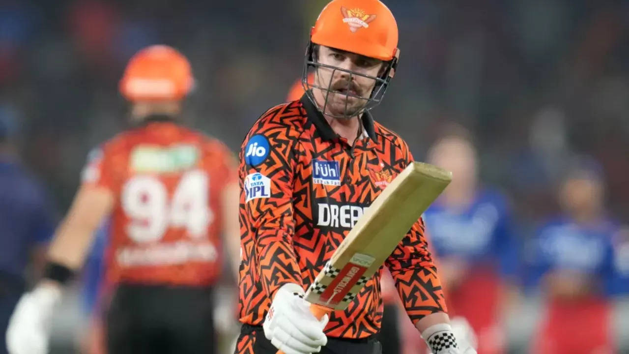 Herschelle Gibbs takes a cheeky dig at Travis Head after SRH's failed to chase 207 at home