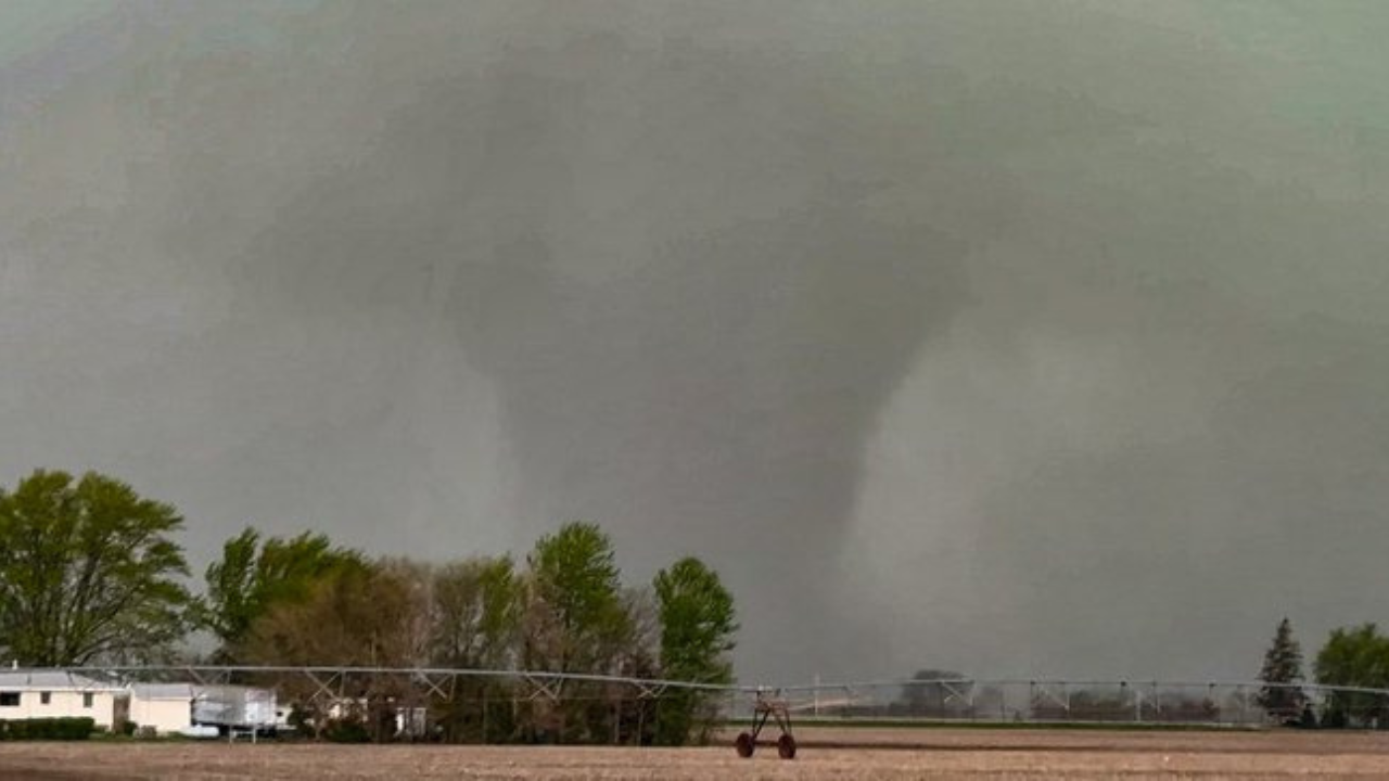 Multiple tornadoes in Omaha Nebraska