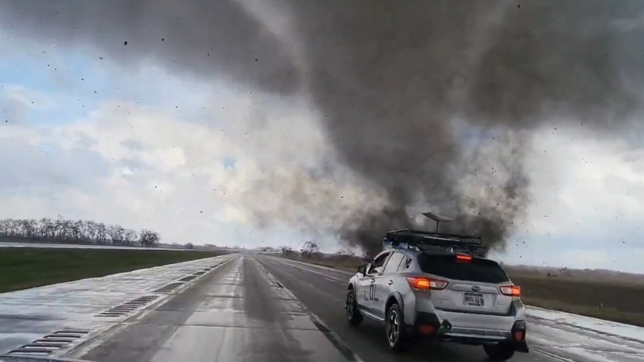 Tornadoes In Nebraska And Iowa Cause Massive Power Outage, Several ...