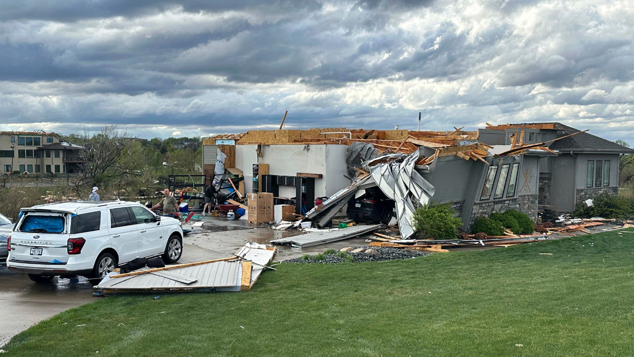 Tornado in Nebraska and Iowa on Friday