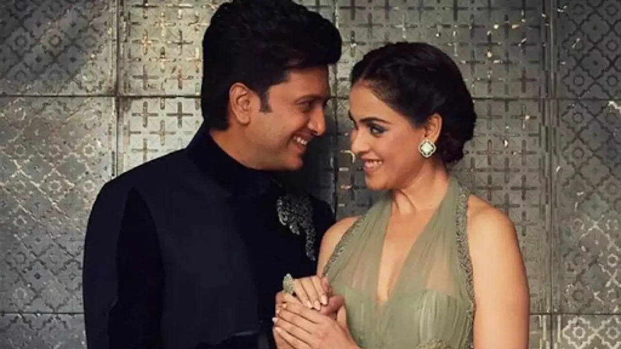 Riteish's 'Vacay Planning With Baiko' Genelia Deshmukh Sparks Laughter Riot Among Fans