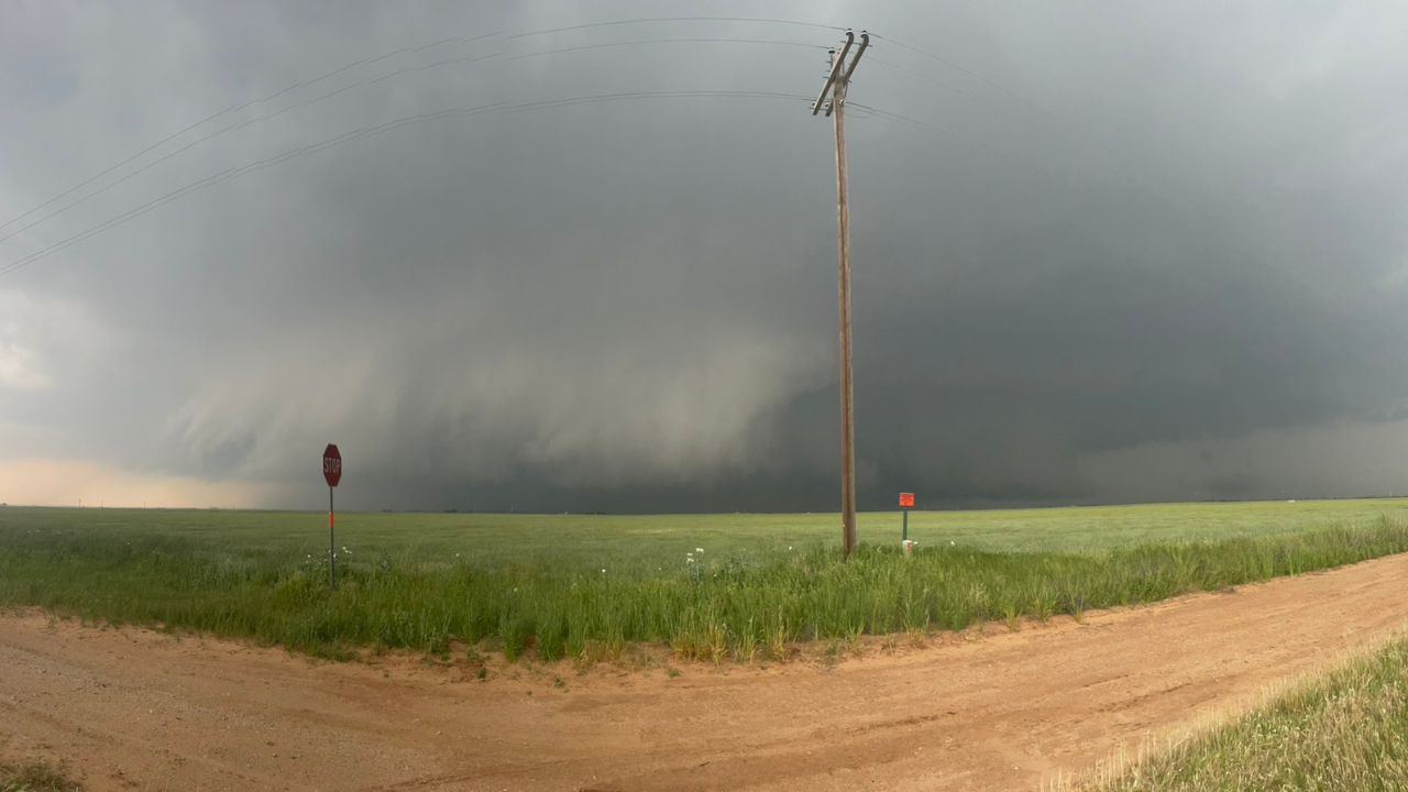 Knox City Tornado Twister Approaching Texas Town, Munday On Alert
